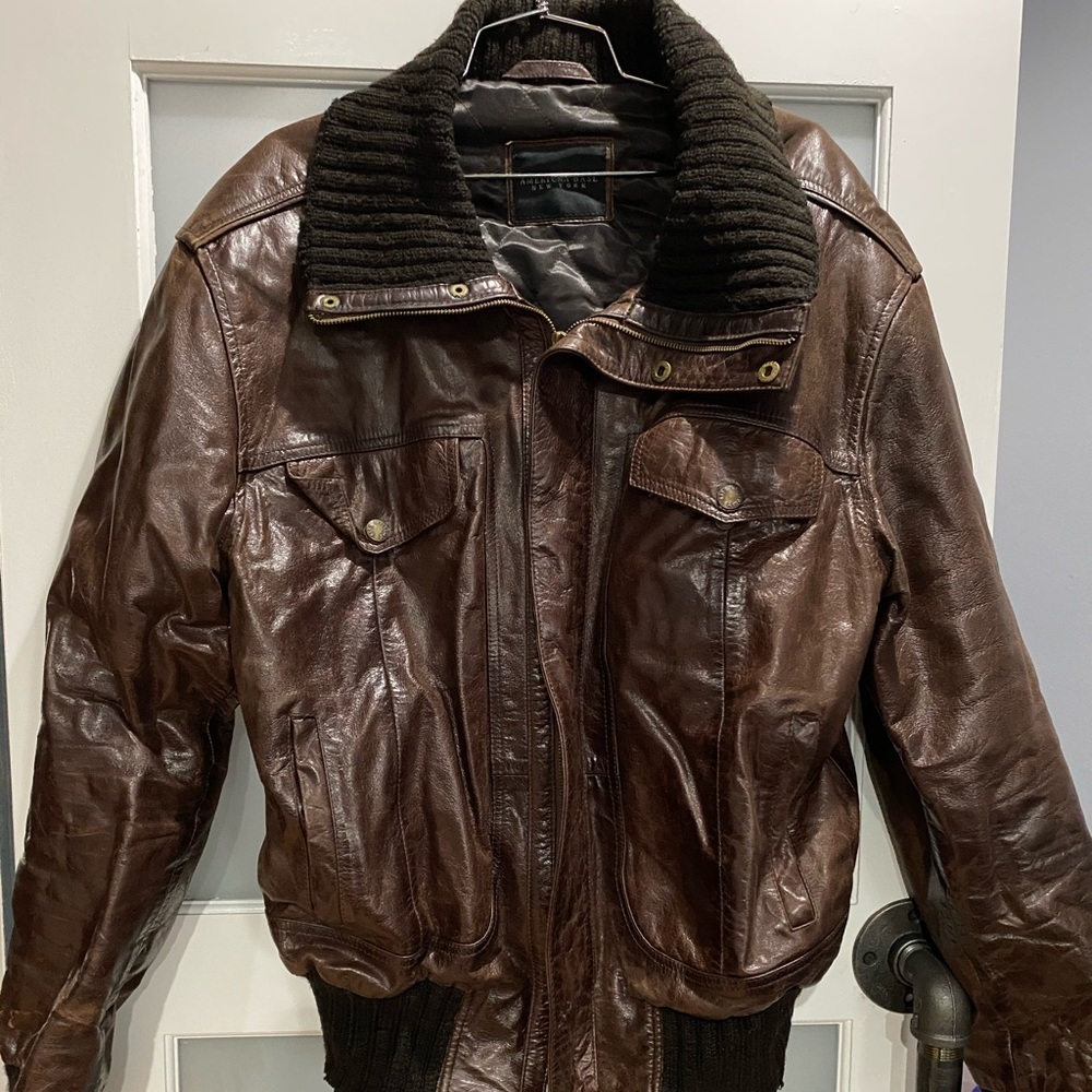Men’s leather Jacket (Used) Fits like an XL